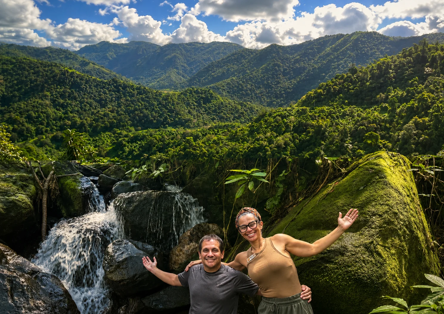 Tropical mountain and river landscape at Finca Ki’